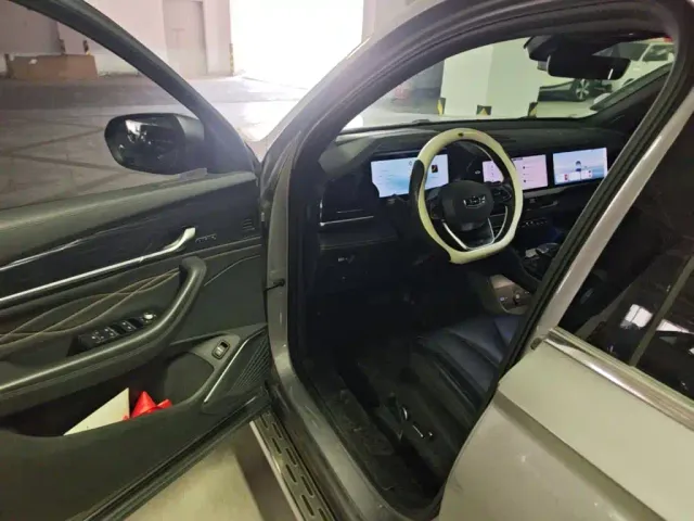 Geely Xingyue L — Фото автомобиля 12