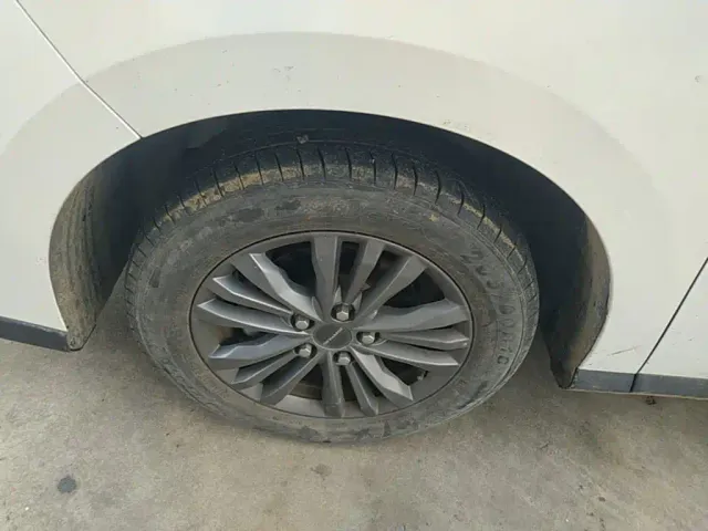 Maxus G50 — Фото автомобиля 22