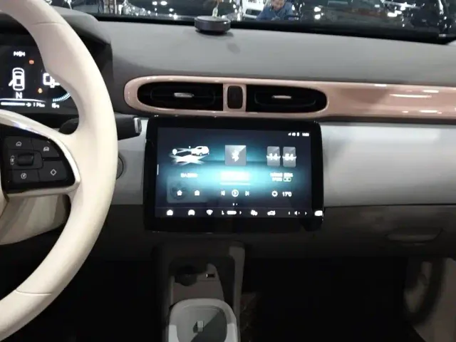 Leapmotor T03 — Фото автомобиля 13