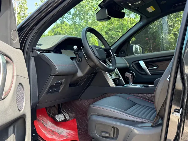 Land Rover Discovery Sport — Фото автомобиля 7