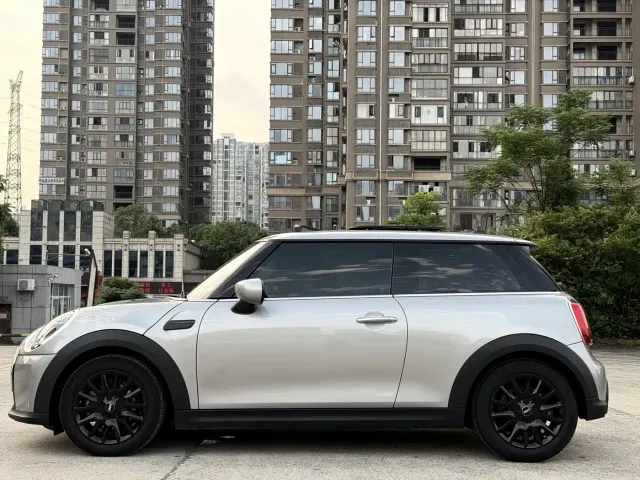 MINI Hatch — Фото автомобиля 8