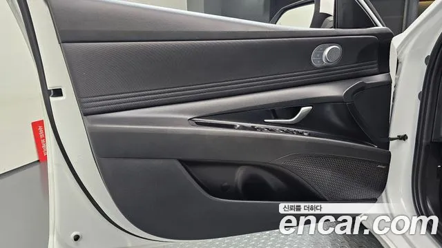 Hyundai Avante CN7 — Фото автомобиля 24