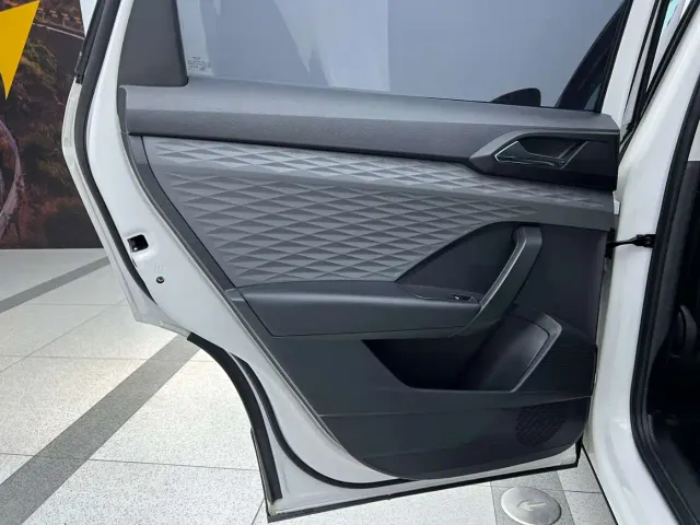 Volkswagen Tharu — Фото автомобиля 9