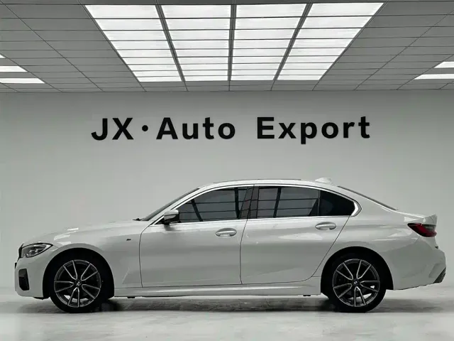 BMW 3 Series — Фото автомобиля 6