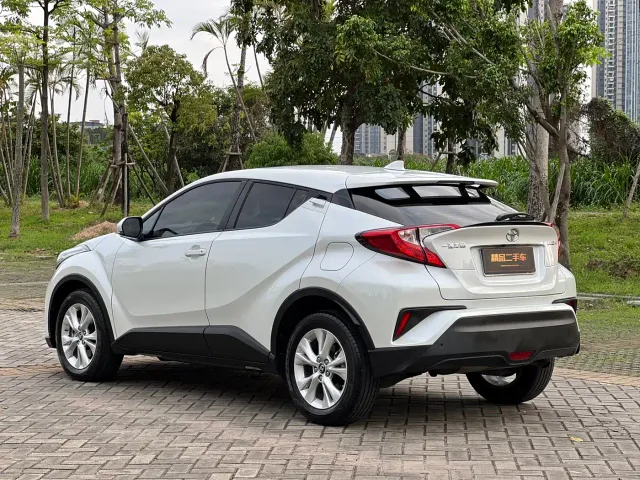 Toyota IZOA — Фото автомобиля 7