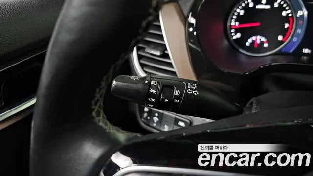 Kia Seltos Seltos Бензин 1.6 Turbo 4WD — Фото автомобиля 30