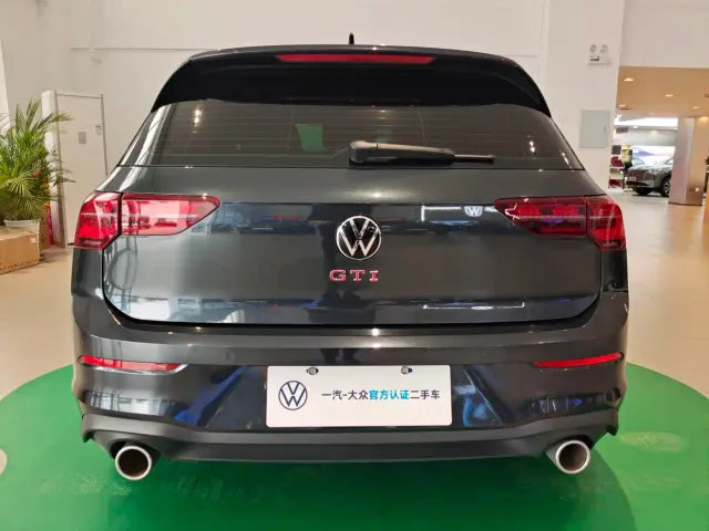 Volkswagen Golf GTI — Фото автомобиля 4