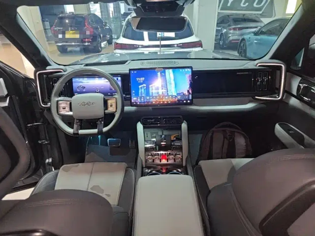 BYD FangChengBao Leopard 5 — Фото автомобиля 9