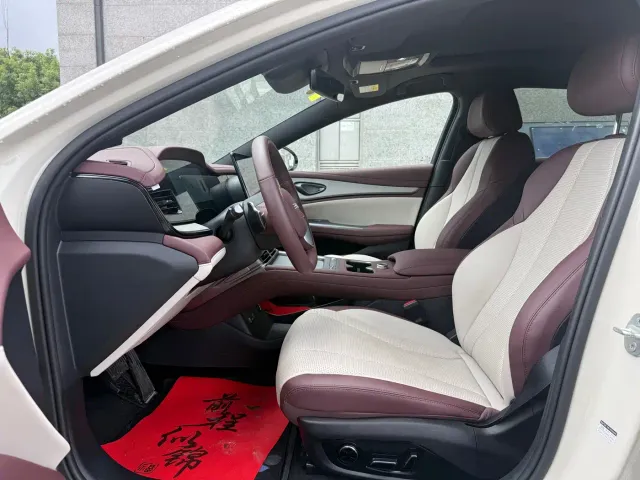 BYD Seal 07 DM-i — Фото автомобиля 4