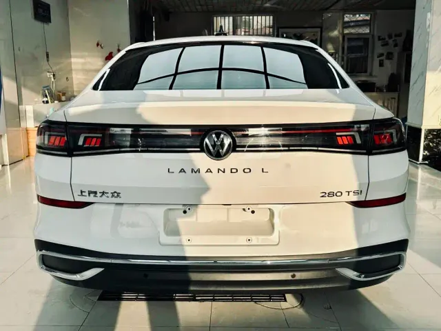 Volkswagen Lamando — Фото автомобиля 5
