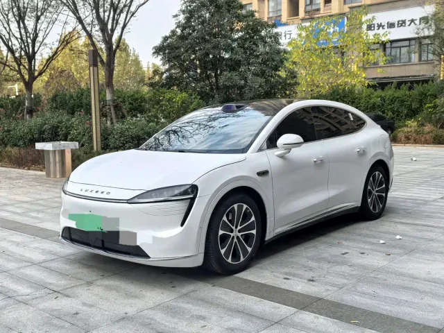 Luxeed R7 — Фото автомобиля 3