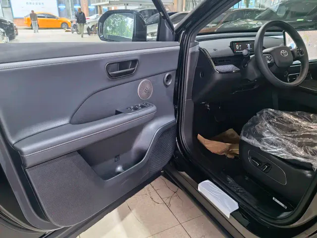 Toyota BoZhi 3X — Фото автомобиля 6