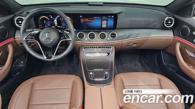 Mercedes-Benz E-Class — Фото автомобиля 7