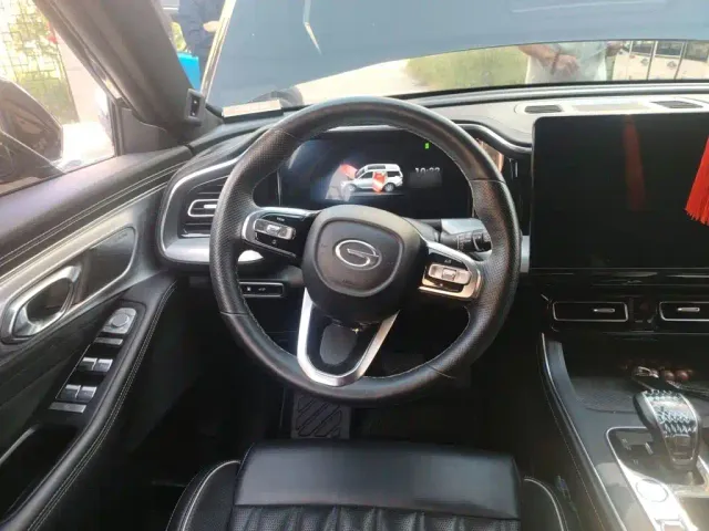 GAC Trumpchi GS8 — Фото автомобиля 6