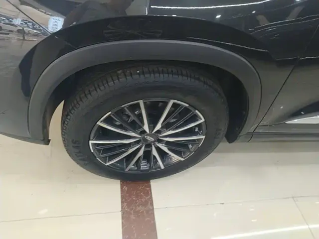 Chery Tiggo 8 — Фото автомобиля 22