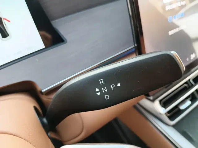 BYD Han L — Фото автомобиля 13