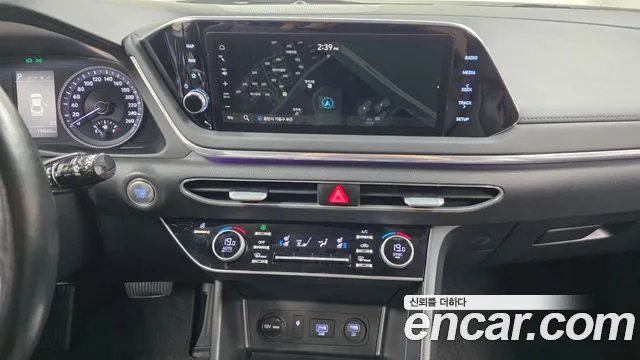 Hyundai Sonata — Фото автомобиля 21