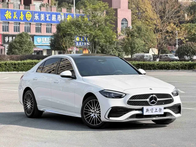 Mercedes-Benz C-Class — Фото автомобиля 2