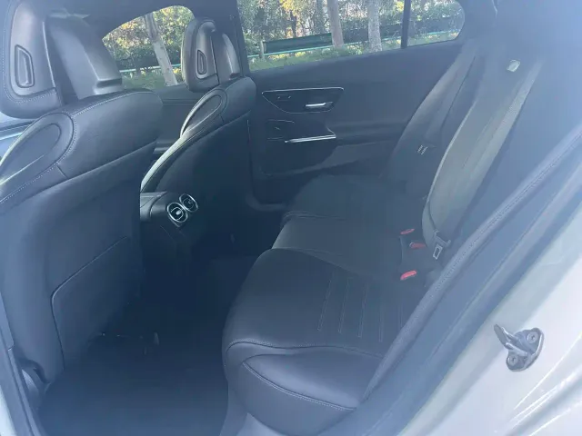Mercedes-Benz C-Class — Фото автомобиля 7