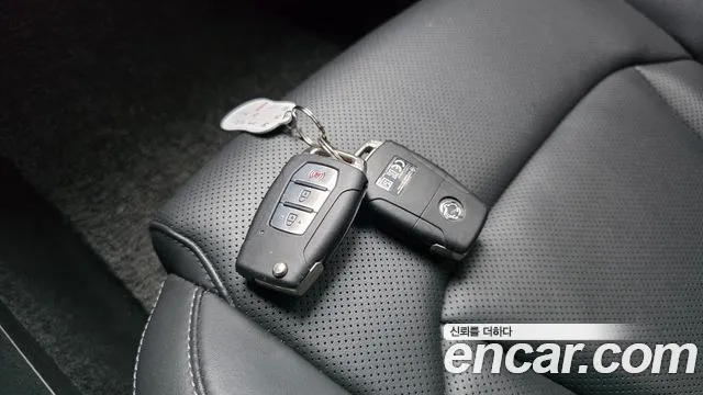 KG_Mobility_Ssangyong Rexton Новый Rexton Sport Дизель 2.2 4WD — Фото автомобиля 17