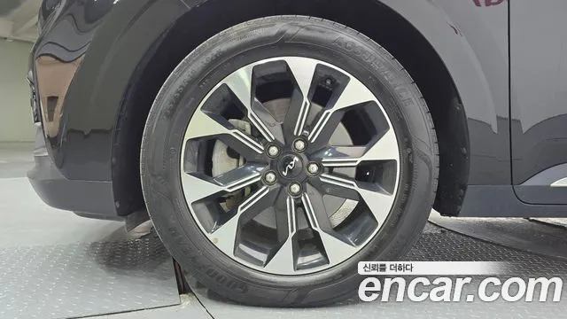 Kia Carnival 4th Gen — Фото автомобиля 5