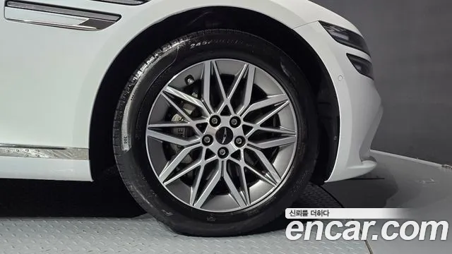 Genesis G80 Бензин 2.5 турбо 2WD — Фото автомобиля 21