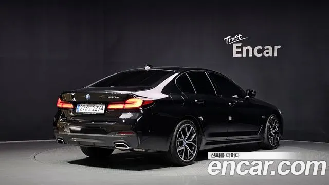 BMW 5-Series 5 серия (G30) — Фото автомобиля 2