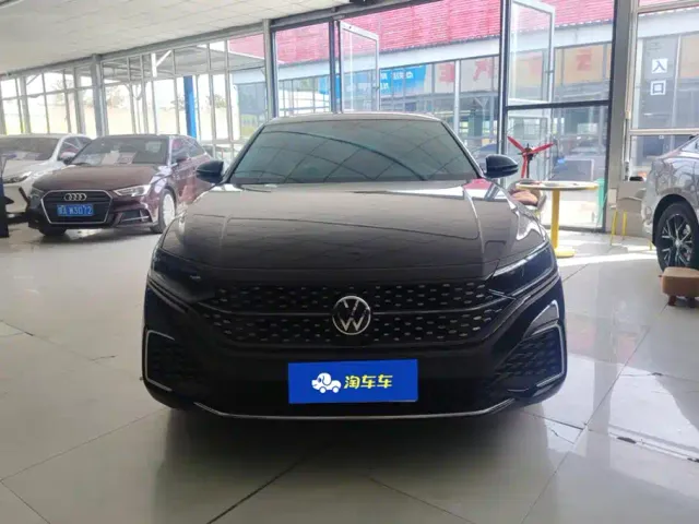 Volkswagen Passat — Фото автомобиля 2