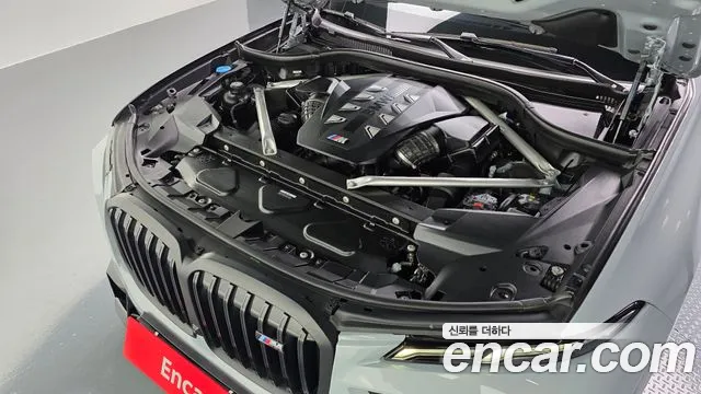 BMW X7 M60i xDrive M Sport 6 мест — Фото автомобиля 6