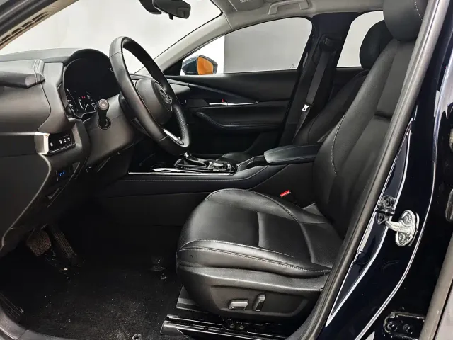 Mazda CX-30 — Фото автомобиля 11