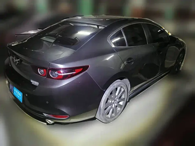Mazda Axela — Фото автомобиля 2