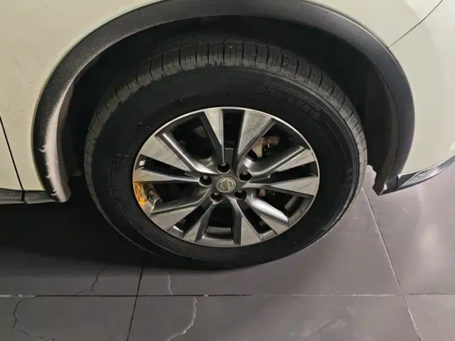 Nissan Murano — Фото автомобиля 6