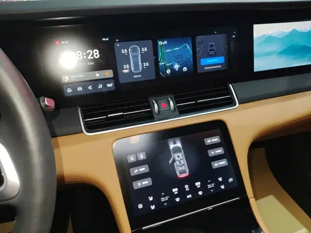 Li Auto ONE — Фото автомобиля 12