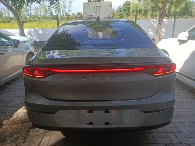 GAC Aion S — Фото автомобиля 5