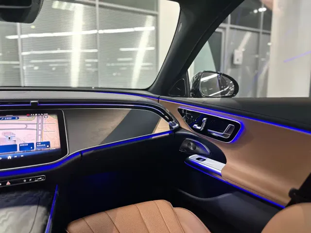 Mercedes-Benz E-Class — Фото автомобиля 15