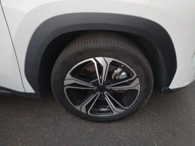 Geely Galaxy L7 — Фото автомобиля 25