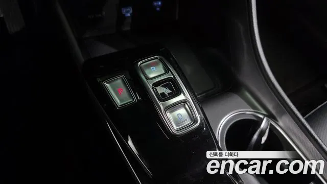 Hyundai Sonata — Фото автомобиля 9