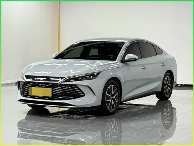 Фотография автомобиля — BYD Qin L