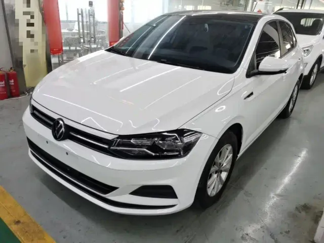 Фотография автомобиля — Volkswagen Polo