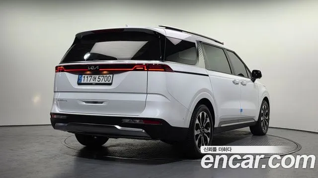 Kia Canival Carnival 4 поколение Дизель 9 мест Signature — Фото автомобиля 2