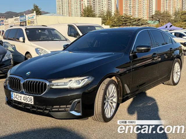 BMW 5-Series — Фото автомобиля 3