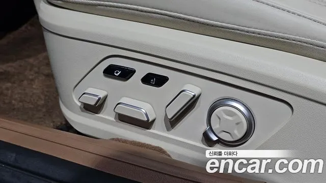Hyundai Grandeur GN7 — Фото автомобиля 18