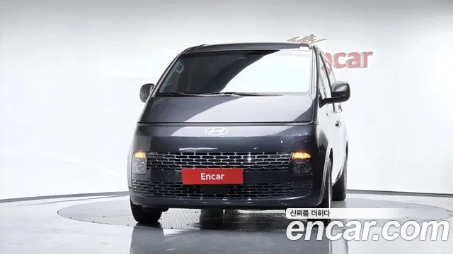Hyundai Staria Staria Карго 3 места — Фото автомобиля 3