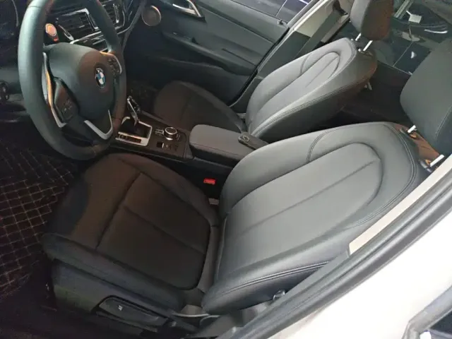 BMW 1 Series — Фото автомобиля 14