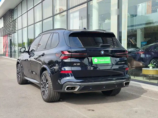 BMW X5 — Фото автомобиля 4