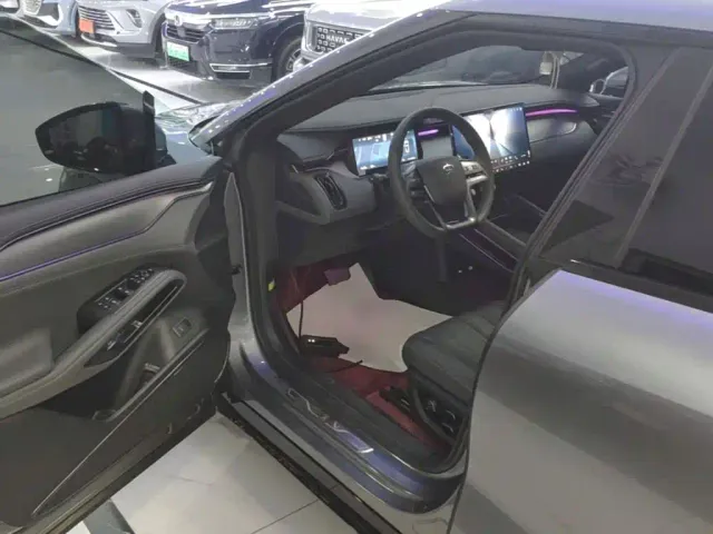 BYD Song L EV — Фото автомобиля 15