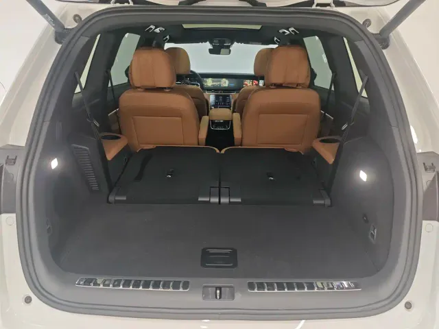 Li Auto ONE — Фото автомобиля 19