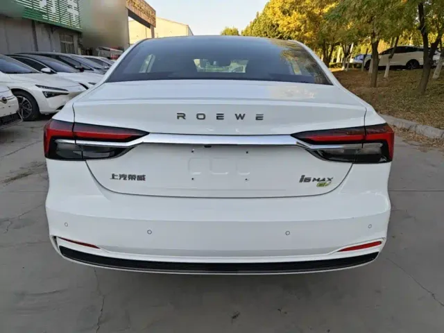 Roewe i6 MAX EV — Фото автомобиля 5