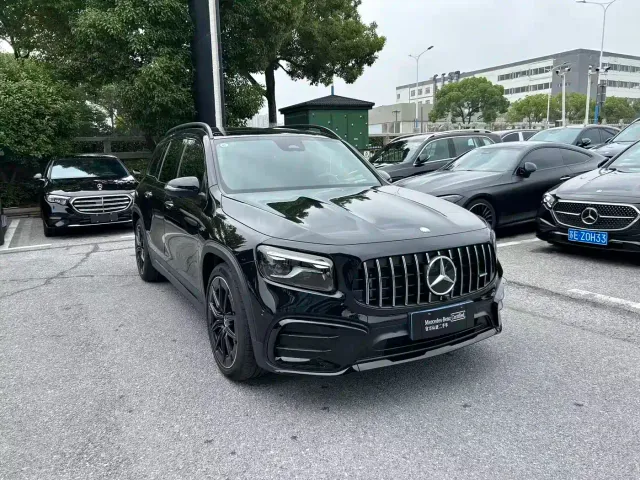 Mercedes-Benz GLB AMG — Фото автомобиля 3