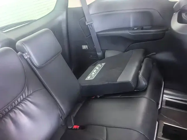 Honda Elysion — Фото автомобиля 20